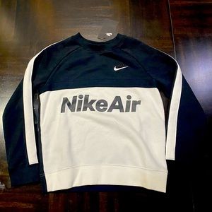 Nike Air Kids Sweater Size M